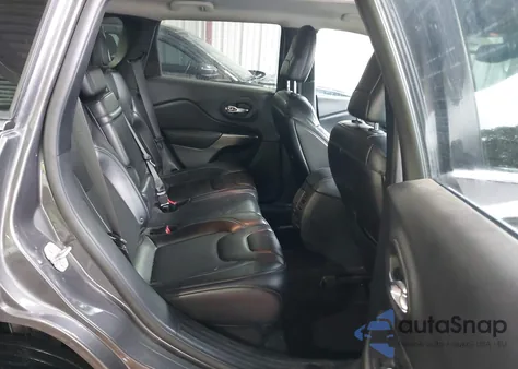 2019 Jeep Cherokee Latitude Plus Fwd from USA, damaged, VIN 1C4PJLLB2KD248207